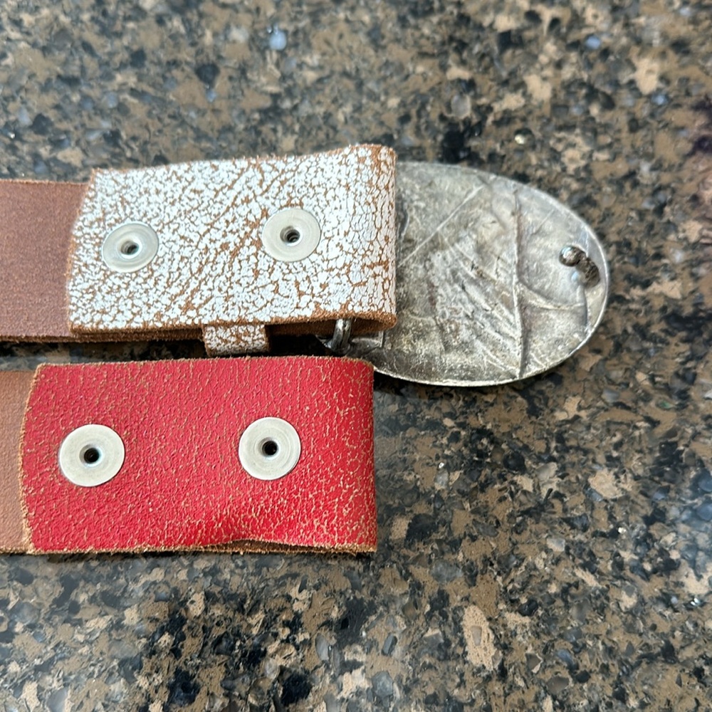 Two belts in one with Butterfly Rhinestone Buckle - Picture 5 of 9